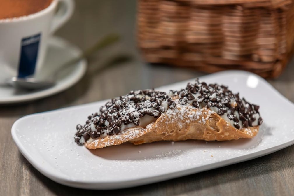 Large Cannoli